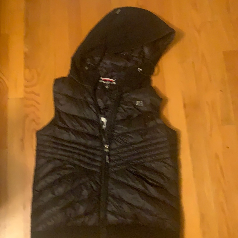 Tommy Hilfiger vest medium:lowered again!!!$13